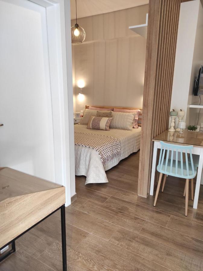Central Apartment 2 칼라마타 외부 사진